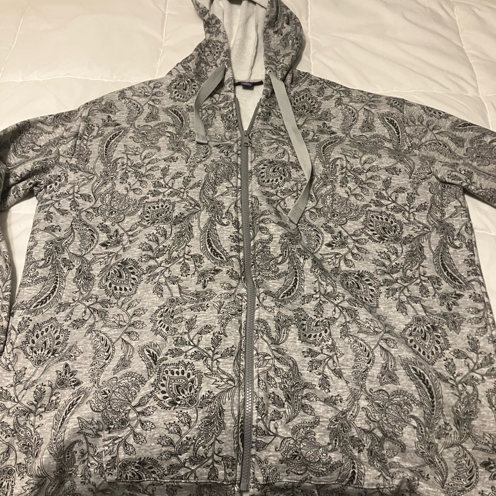 Roaman’s Paisley Zip-Up Hoodie – Gray – Women’s 18/20 (L)